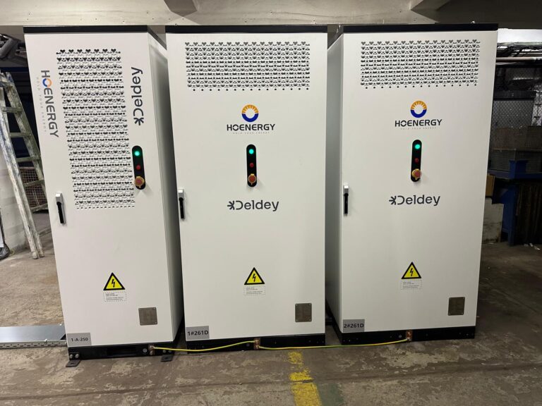 Nová realizace v&nbsp;Hradci Králové: 1,044 MWh bateriové úložiště pro výrobní podnik